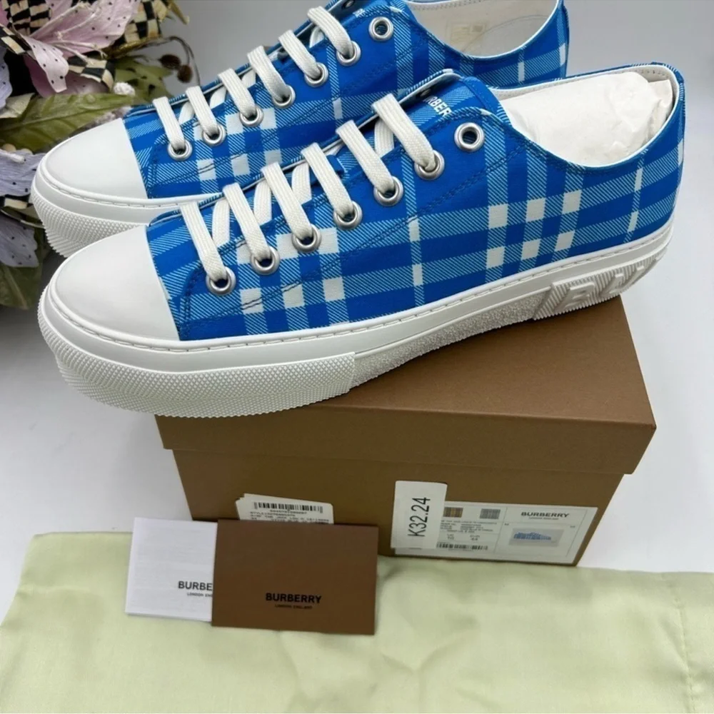 Men’s Burberry, Jack vivid blue check sneaker size 44 made in Italy